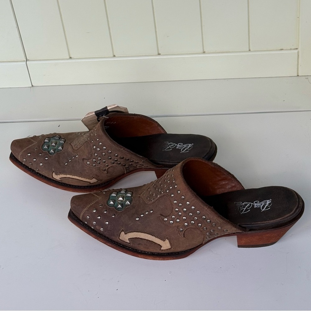 Dan Post Ladies Tan Oiled Mule with Studs and Cushion Comfort Insole DPP5099 - Picture 3 of 8